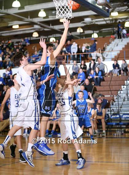 Thumbnail 1 in Creighton Prep vs. Lincoln East  photogallery.