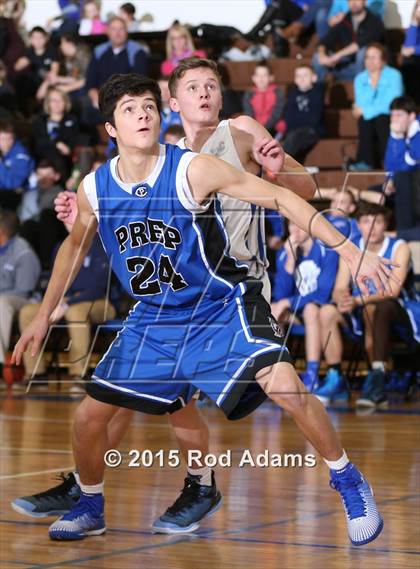 Thumbnail 2 in Creighton Prep vs. Lincoln East  photogallery.