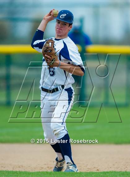 Thumbnail 2 in Central Catholic vs Stilwell photogallery.