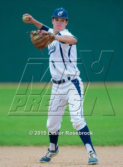 Thumbnail 2 in Central Catholic vs Stilwell photogallery.