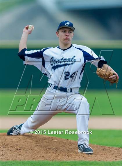 Thumbnail 1 in Central Catholic vs Stilwell photogallery.