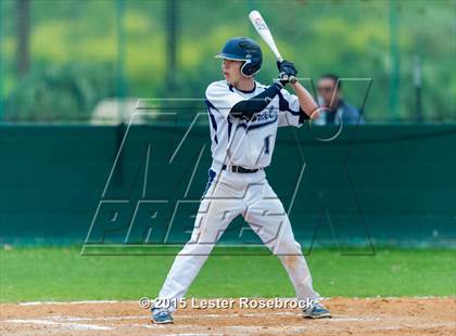 Thumbnail 2 in Central Catholic vs Stilwell photogallery.