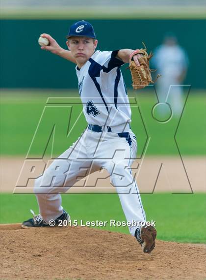 Thumbnail 2 in Central Catholic vs Stilwell photogallery.