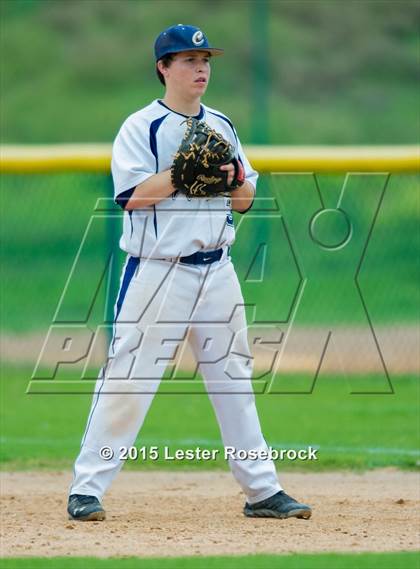 Thumbnail 2 in Central Catholic vs Stilwell photogallery.