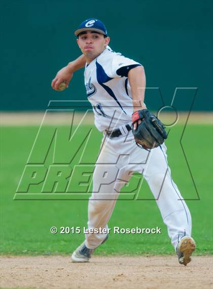 Thumbnail 2 in Central Catholic vs Stilwell photogallery.