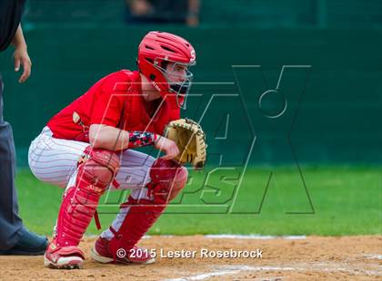 Thumbnail 3 in Central Catholic vs Stilwell photogallery.