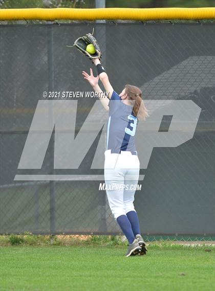 Thumbnail 3 in Millbrook @ Cardinal Gibbons photogallery.