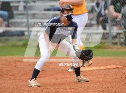 Thumbnail 3 in Millbrook @ Cardinal Gibbons photogallery.