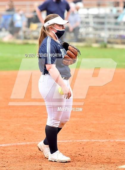 Thumbnail 3 in Millbrook @ Cardinal Gibbons photogallery.