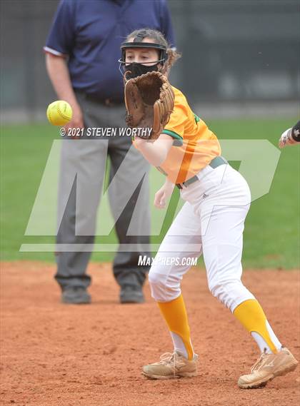 Thumbnail 3 in Millbrook @ Cardinal Gibbons photogallery.