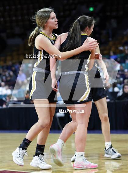 Thumbnail 3 in Arapahoe vs Valor Christian (CHSAA 5A Final Four) photogallery.