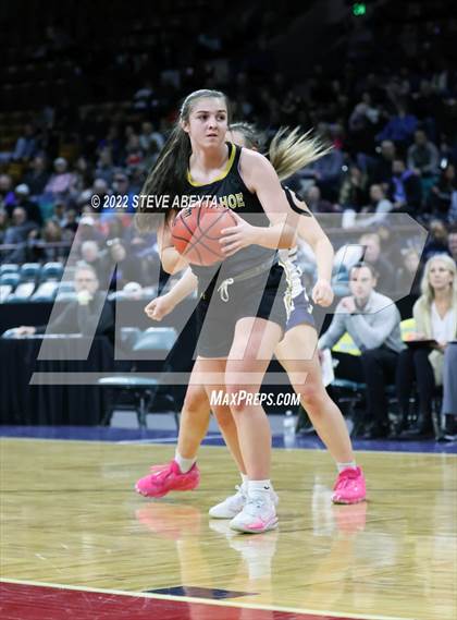 Thumbnail 2 in Arapahoe vs Valor Christian (CHSAA 5A Final Four) photogallery.