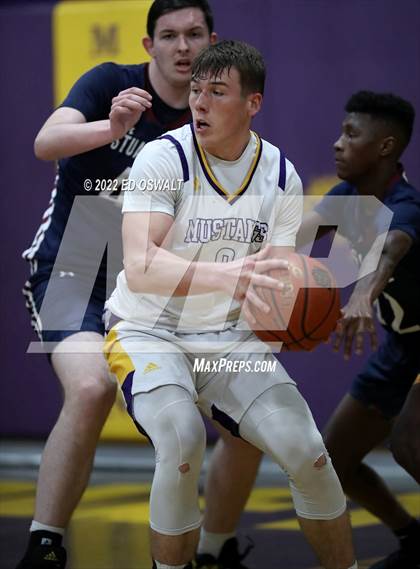 Thumbnail 2 in Stuart Hall @ Middletown (CIF NCS D4 First Round) photogallery.