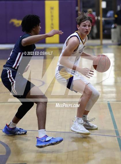 Thumbnail 3 in Stuart Hall @ Middletown (CIF NCS D4 First Round) photogallery.