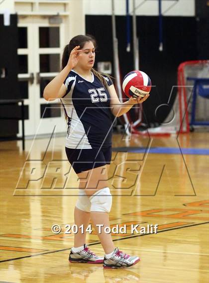 Thumbnail 1 in Fitch vs Ledyard (ECC Final) photogallery.