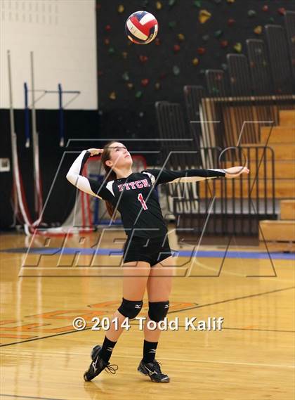 Thumbnail 3 in Fitch vs Ledyard (ECC Final) photogallery.