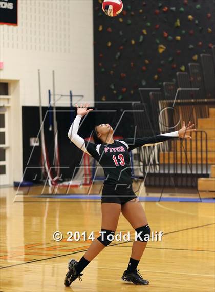 Thumbnail 1 in Fitch vs Ledyard (ECC Final) photogallery.