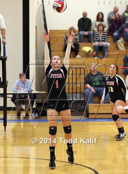 Thumbnail 2 in Fitch vs Ledyard (ECC Final) photogallery.