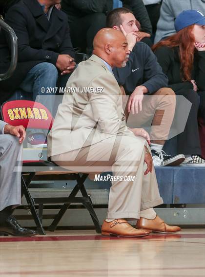 Thumbnail 1 in La Salle vs. Oxnard photogallery.