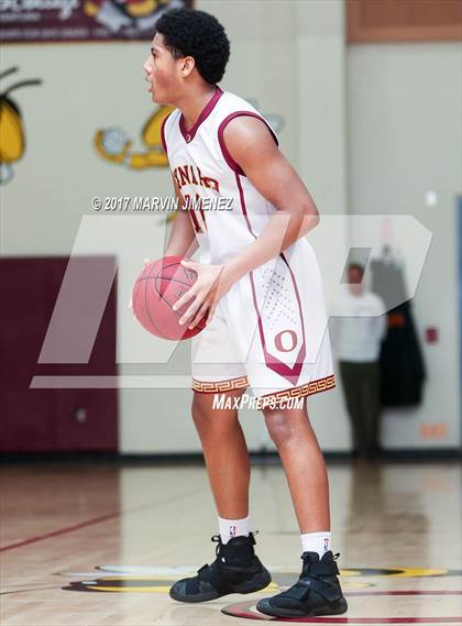 Thumbnail 3 in La Salle vs. Oxnard photogallery.