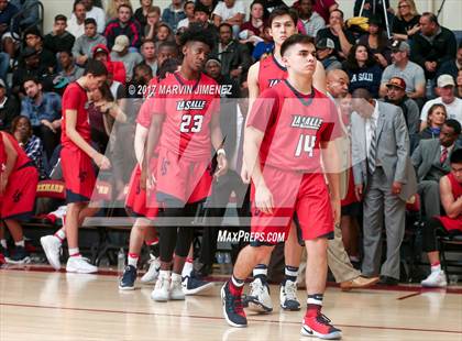 Thumbnail 1 in La Salle vs. Oxnard photogallery.