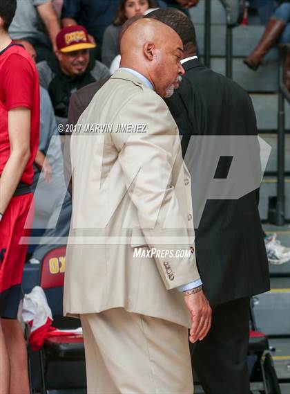 Thumbnail 3 in La Salle vs. Oxnard photogallery.