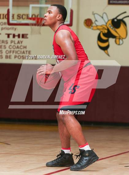 Thumbnail 2 in La Salle vs. Oxnard photogallery.