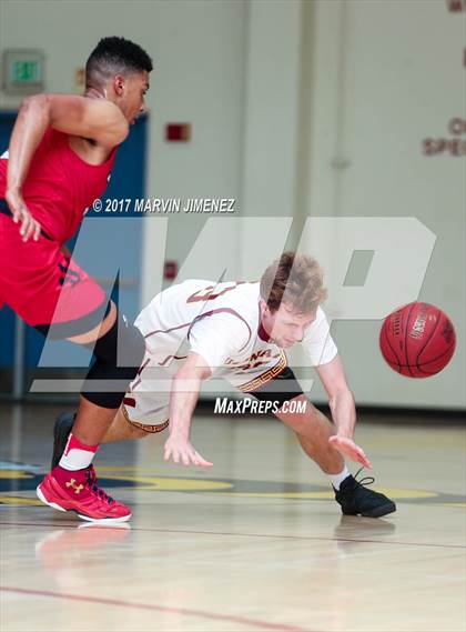 Thumbnail 1 in La Salle vs. Oxnard photogallery.