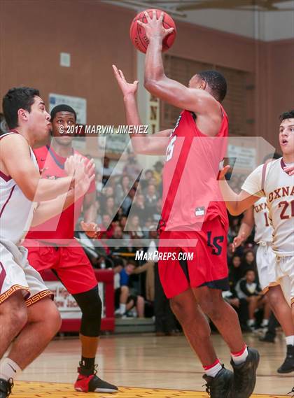 Thumbnail 2 in La Salle vs. Oxnard photogallery.