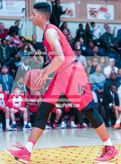 Thumbnail 3 in La Salle vs. Oxnard photogallery.
