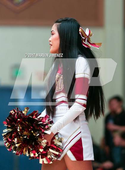 Thumbnail 1 in La Salle vs. Oxnard photogallery.
