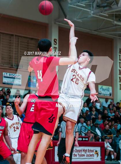 Thumbnail 2 in La Salle vs. Oxnard photogallery.