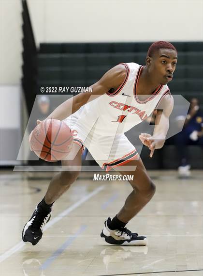 Thumbnail 1 in Central vs. TMI-Episcopal photogallery.