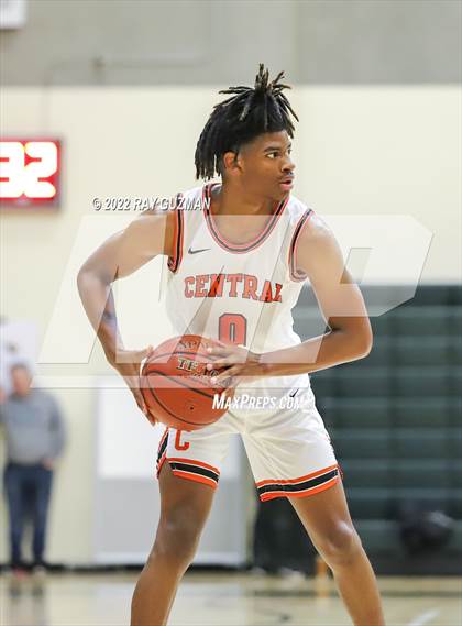 Thumbnail 1 in Central vs. TMI-Episcopal photogallery.