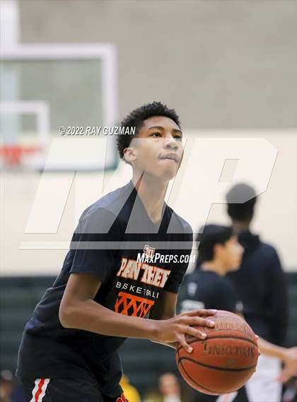 Thumbnail 1 in Central vs. TMI-Episcopal photogallery.