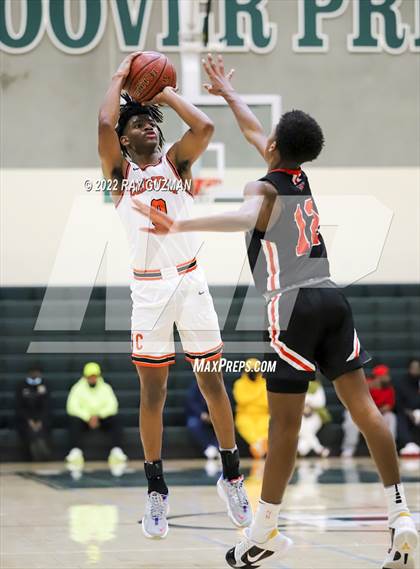 Thumbnail 3 in Central vs. TMI-Episcopal photogallery.