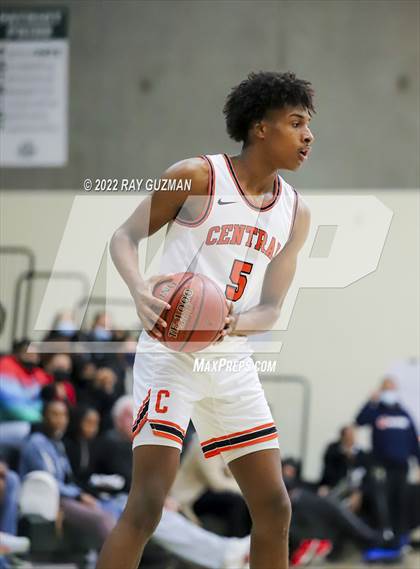 Thumbnail 1 in Central vs. TMI-Episcopal photogallery.
