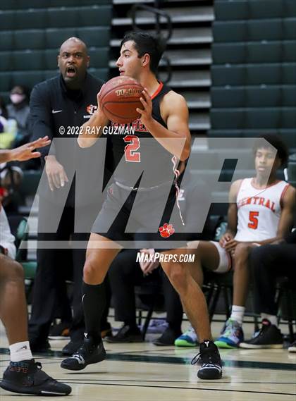 Thumbnail 1 in Central vs. TMI-Episcopal photogallery.