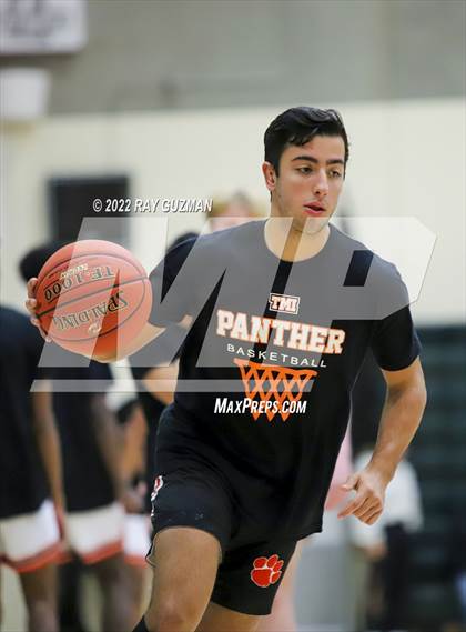 Thumbnail 3 in Central vs. TMI-Episcopal photogallery.