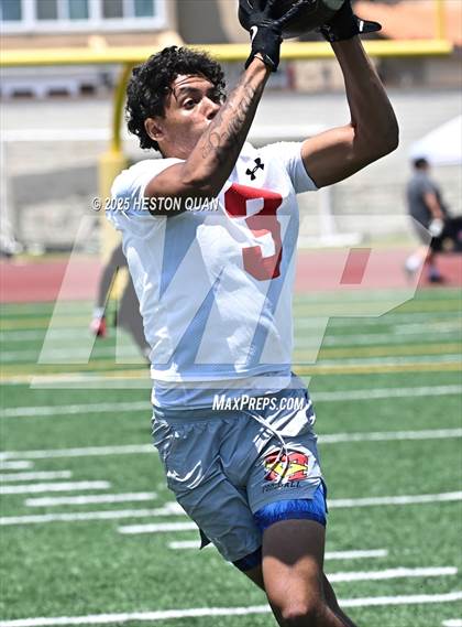 Thumbnail 1 in Mission Viejo vs. JSerra Catholic  (Battle at the Beach) photogallery.