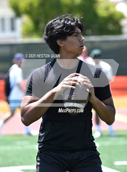 Thumbnail 3 in Mission Viejo vs. JSerra Catholic  (Battle at the Beach) photogallery.