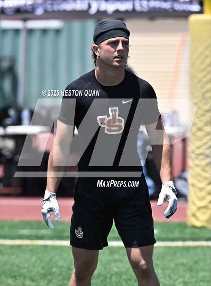 Thumbnail 2 in Mission Viejo vs. JSerra Catholic  (Battle at the Beach) photogallery.
