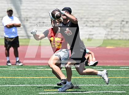 Thumbnail 3 in Mission Viejo vs. JSerra Catholic  (Battle at the Beach) photogallery.