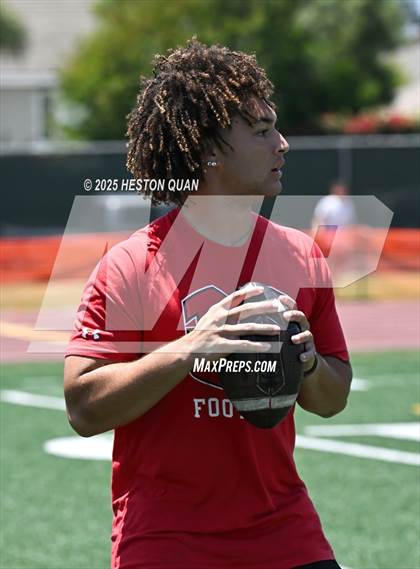 Thumbnail 1 in Mission Viejo vs. JSerra Catholic  (Battle at the Beach) photogallery.