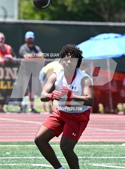 Thumbnail 1 in Mission Viejo vs. JSerra Catholic  (Battle at the Beach) photogallery.