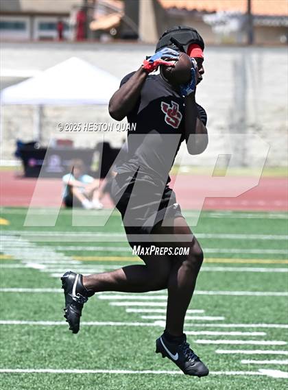 Thumbnail 1 in Mission Viejo vs. JSerra Catholic  (Battle at the Beach) photogallery.