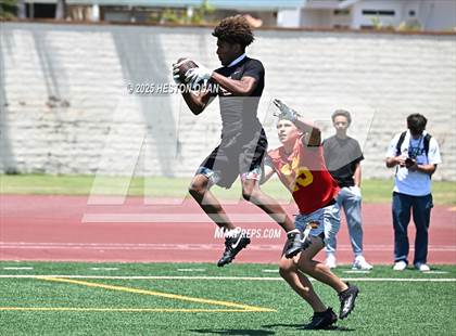 Thumbnail 2 in Mission Viejo vs. JSerra Catholic  (Battle at the Beach) photogallery.