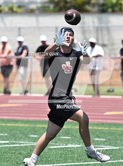 Thumbnail 3 in Mission Viejo vs. JSerra Catholic  (Battle at the Beach) photogallery.