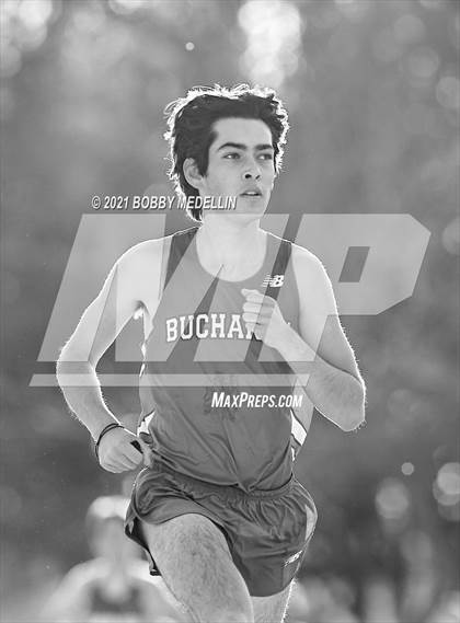 Thumbnail 2 in Buchanan vs Clovis West photogallery.