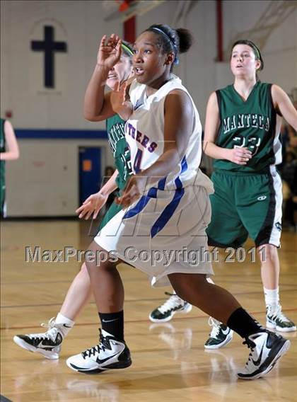 Thumbnail 1 in Christian Brothers vs. Manteca (CIF SJS Playoffs) photogallery.